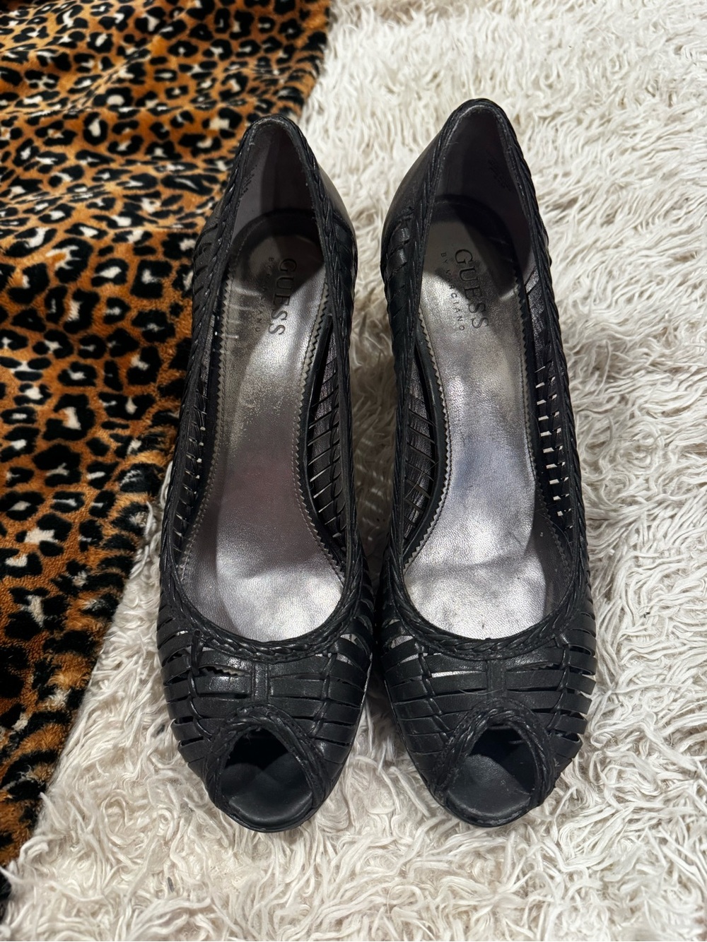 GUESS Black Woven Peep-Toe Pumps